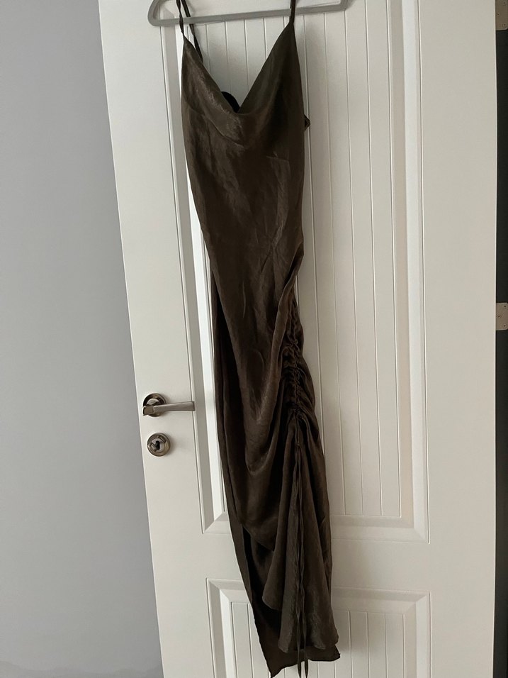 Haki yeşilin en güzel tonu - Görsel 3