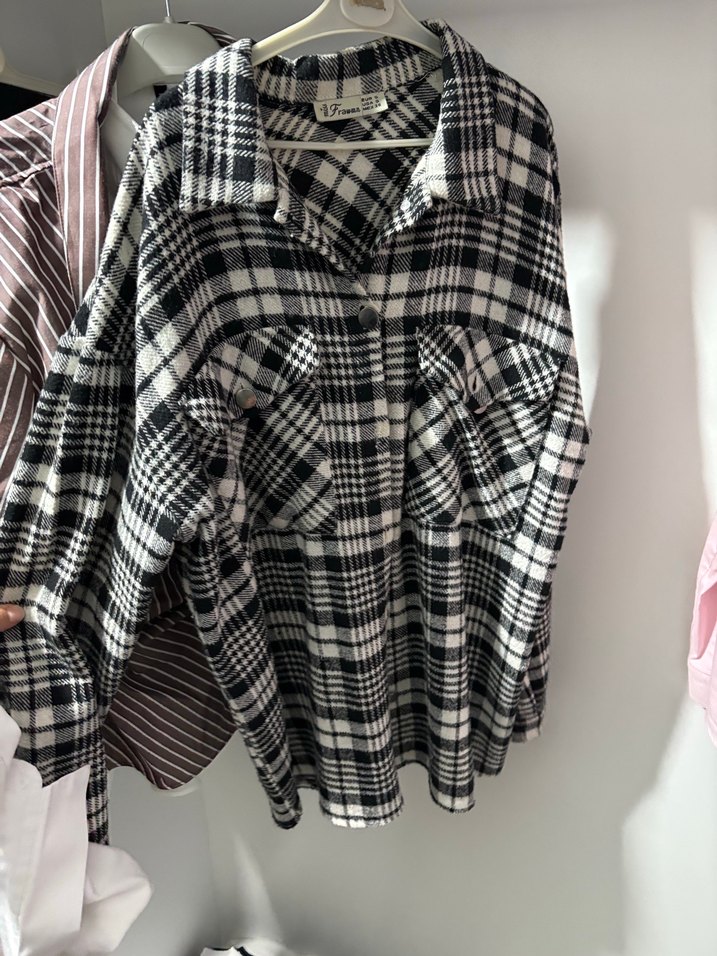 Gri Ekose Düğmeli Rahat Kadın Gömlek - Görsel 2