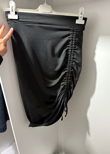 Siyah Drapeli Uzun Kadın Etek - Görsel 2