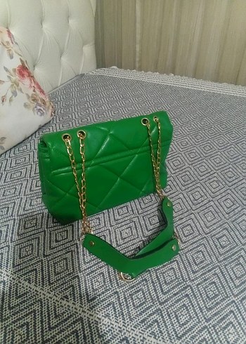 Zincir Detaylı Yeşil Deri Kadın Çanta - Görsel 2