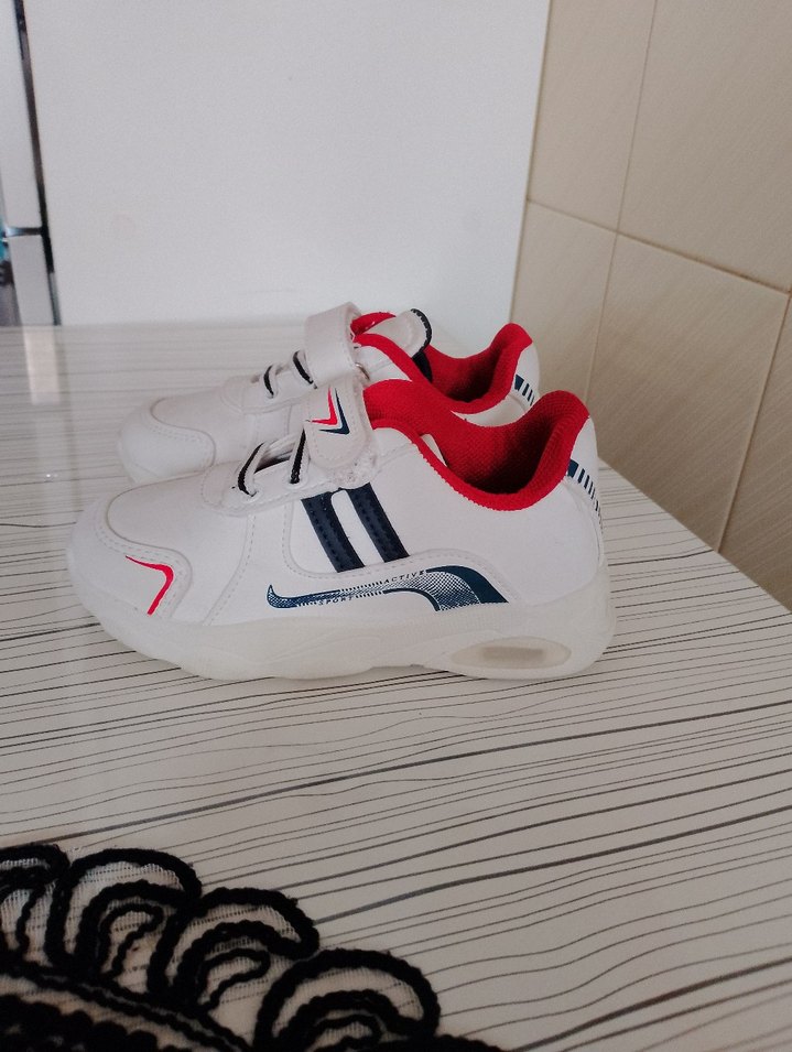 Beyaz Renkli Erkek Çocuk Spor Ayakkabı - Görsel 5