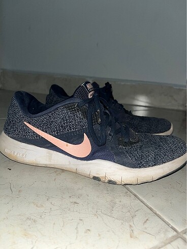 nike kadın spor ayakkabı