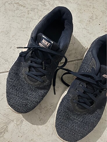 38,5 Beden nike kadın spor ayakkabı