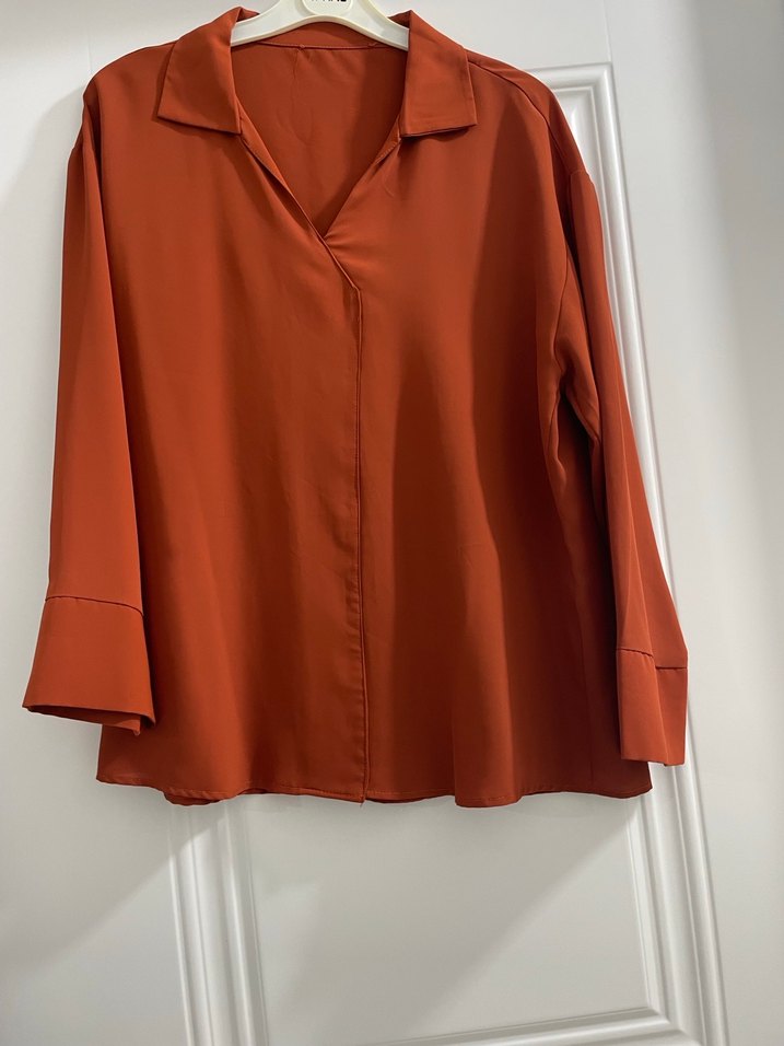 Drapeli V Yaka Kahverengi Kadın Gömlek - Görsel 2