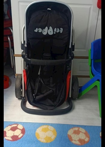 Kırmızı Bebek Arabası - Görsel 2