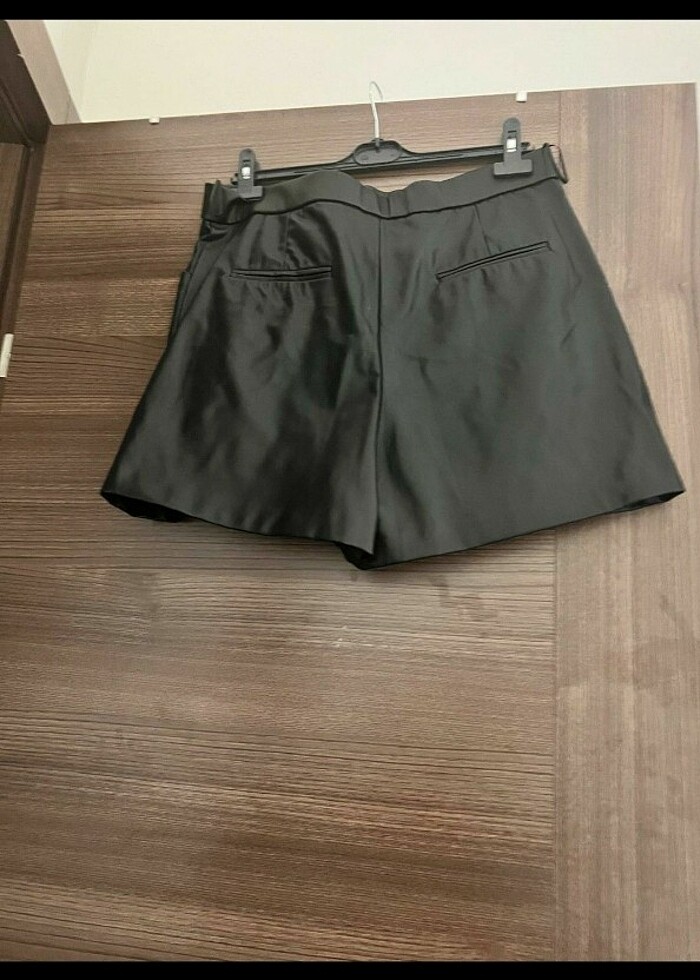 ZARA SUNI DERI SIYAH BERMUDA SORT - Görsel 2