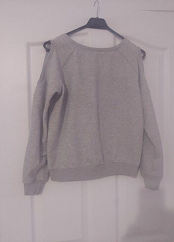 GRI SWEATSHIRT M BEDEN AZ KULLANILDI - Görsel 2