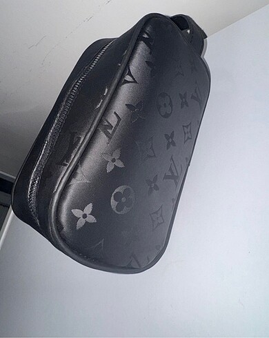 Beden siyah Renk Louis Vuitton Erkek El Çantası
