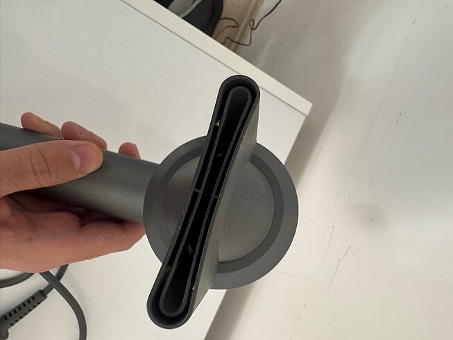 Beden Arztech Blow Flow Pro Fön Makinesi ve Aprilla Ahs 2026B Saç Düzl