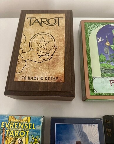 Beden Tarot kartları koleksiyonluk