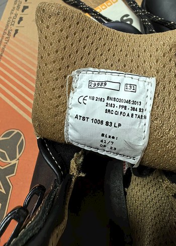 Cat Siyah Bağcıklı Biker Tarzı Kauçuk Erkek Bot