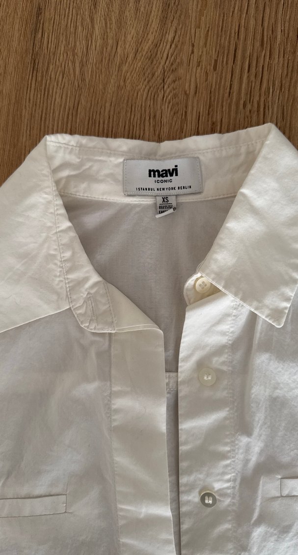 Beyaz crop Düğmeli Kadın Gömlek - Görsel 2