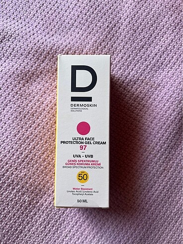 Yeni dermoskin güneş kremi spf50+