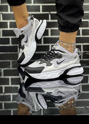 Nike Kadin spor ayakkabı 