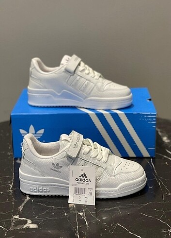 Adidas forum low 