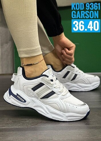 Adidas spor ayakkabı 