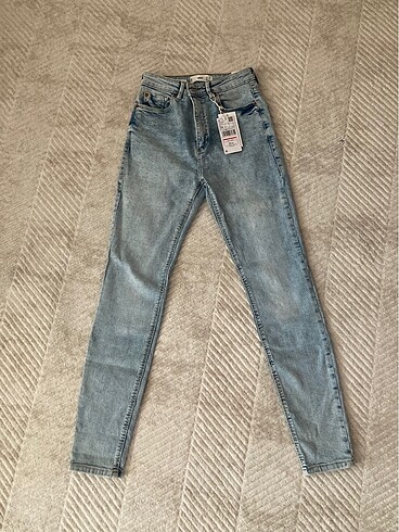 Mango etiketli 0 jean