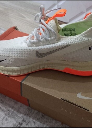 38 Beden Orjinal Nike Kadın Spor Ayakkabı