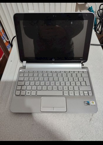 HP Mini 210-2210st Laptop/Netbook