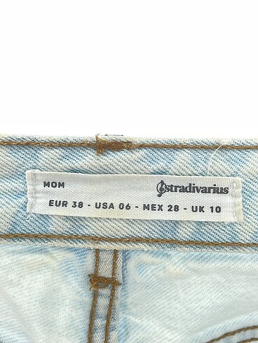 38 Beden mavi Renk Stradivarius Jean / Kot %70 İndirimli.