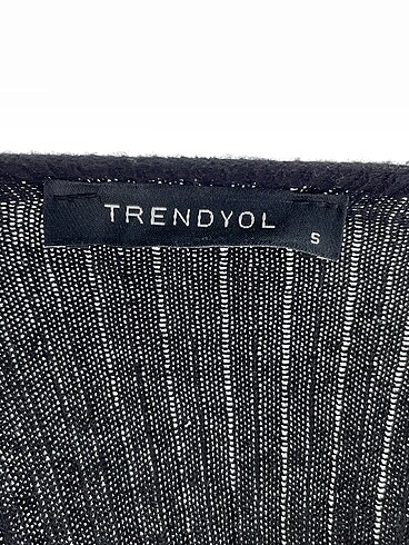s Beden siyah Renk Trendyol & Milla Bluz %70 İndirimli.