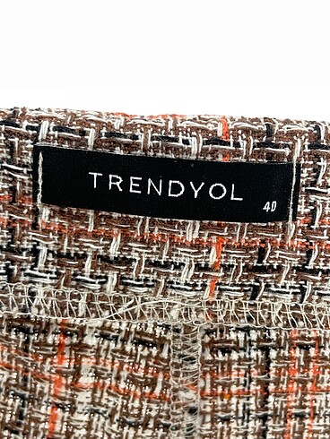 40 Beden çeşitli Renk Trendyol & Milla Mini Şort %70 İndirimli.