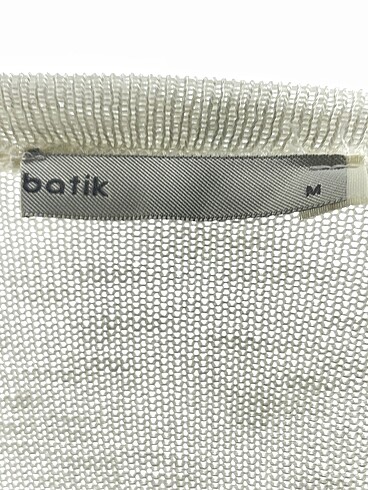 m Beden çeşitli Renk Batik Bluz %70 İndirimli.