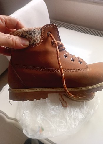 Zincir Detaylı Kahverengi Platformlu Kadın Bot - Görsel 2