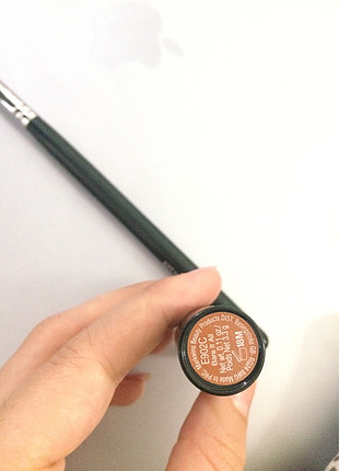 Wet n wild Wetn wild bare it all ruj ve göz farı fırçası