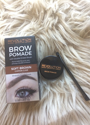 Revlon Revolutıon brow pomade kaş farı 