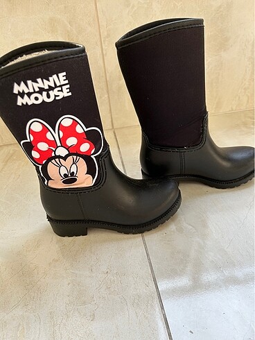 Diğer Disney minnie mouse kız çocuk 30 no bot