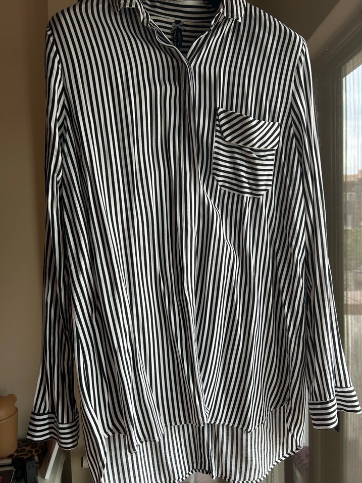 Siyah Beyaz Çizgili Düğmeli Kadın Gömlek - Görsel 2
