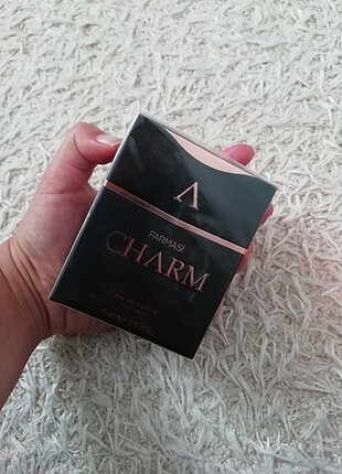 Farmasi charm erkek parfümü 