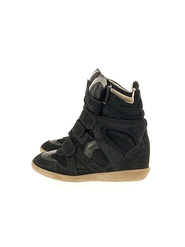 Isabel Marant Bot %70 İndirimli.