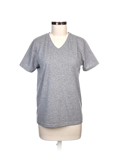 Saten T-shirt %70 İndirimli.