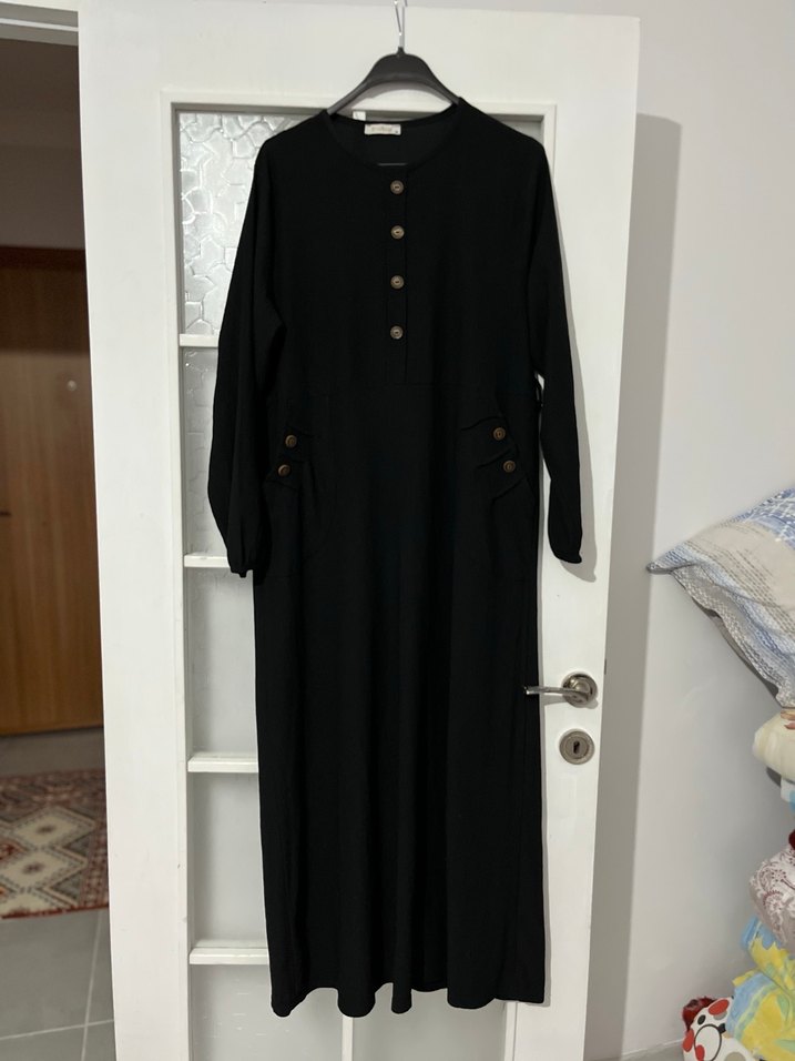 Düğmeli Siyah Uzun Kol Elbise - Görsel 2