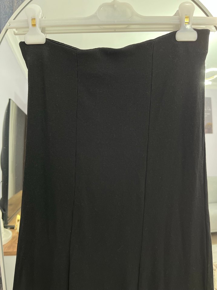 Kadın Siyah Uzun Triko Dökümlü Etek - Görsel 2