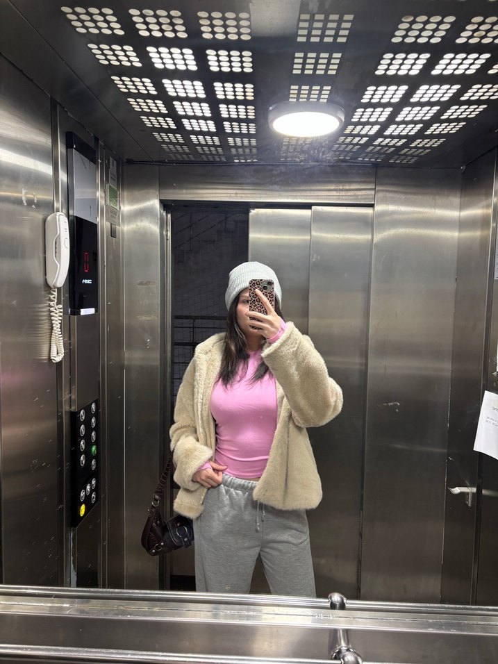 Bej Kapüşonlu kışlık ceket - Görsel 5