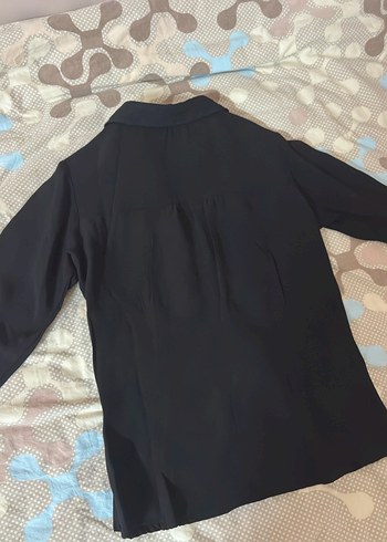 V Yaka Siyah Fitted Gömlek - Görsel 3