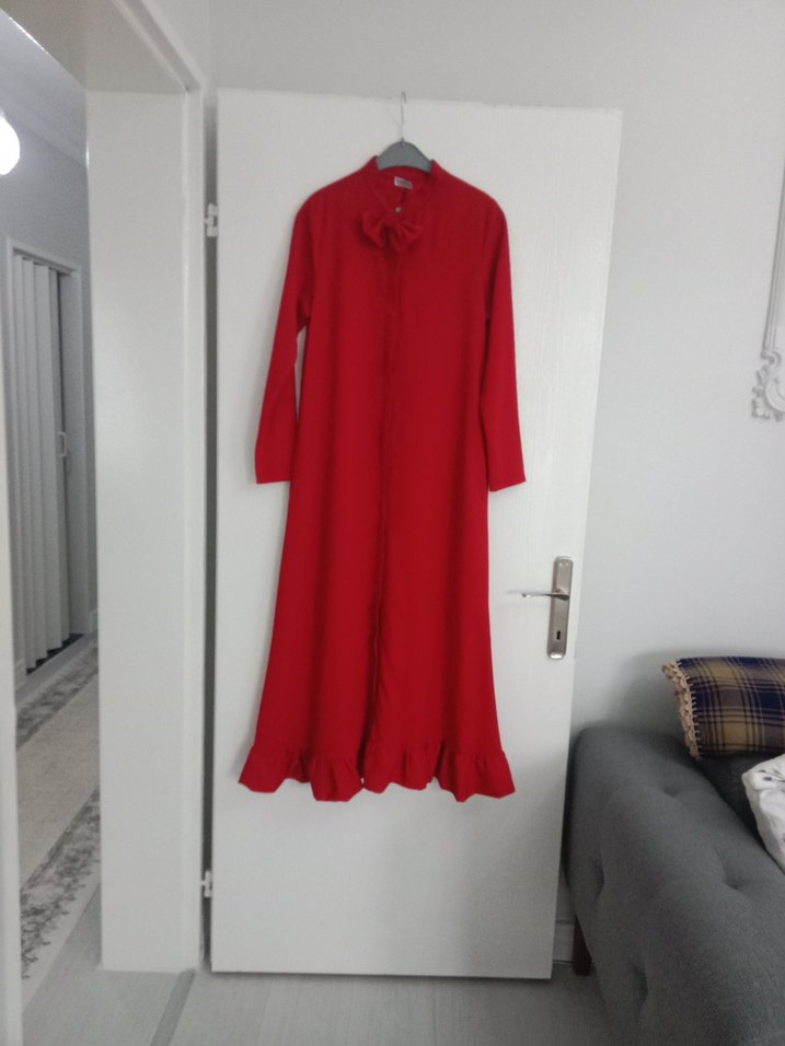 Kırmızı Uzun Keten Elbise Fırfırlı - Görsel 3