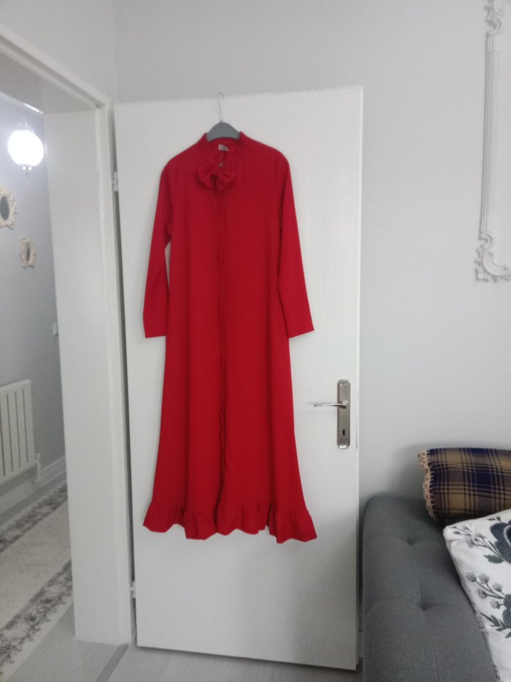 Kırmızı Uzun Keten Elbise Fırfırlı - Görsel 2