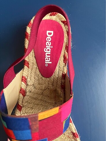 39 Beden çeşitli Renk Desigual Sandalet