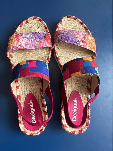 Desigual Sandalet