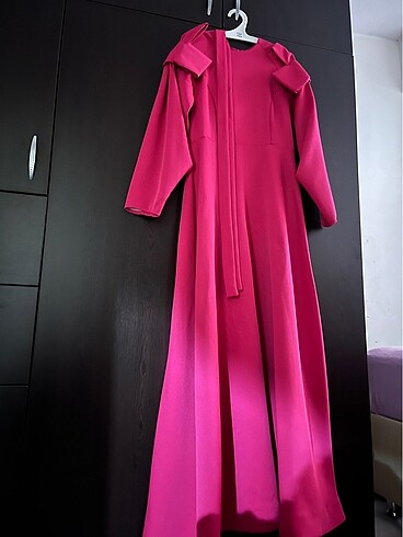 Pembe abiye elbise