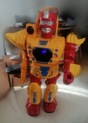 Hareketli Yürüyen Işıklı Sesli Savaşçı Robot Adam Oyuncak - Görsel 15