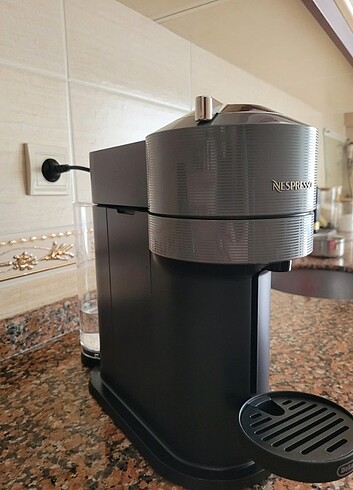 NESPRESSO VERTUO NEXT KAPSÜL KAHVE MAKİNESİ