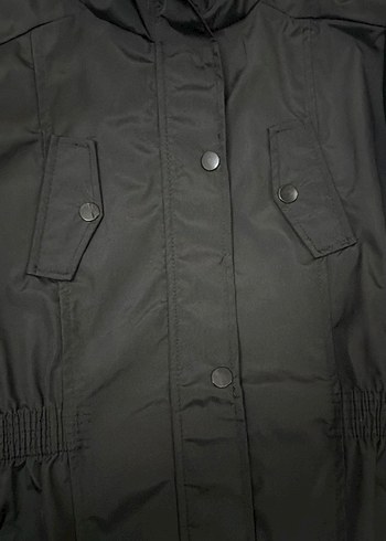 Fermuarlı ve Çıtçıtlı Siyah Kadın yağmurluk - Görsel 3