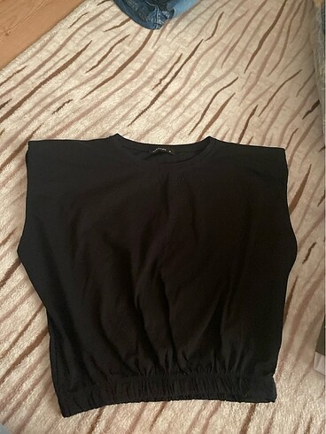 Vatkalı lastikli t-shirt