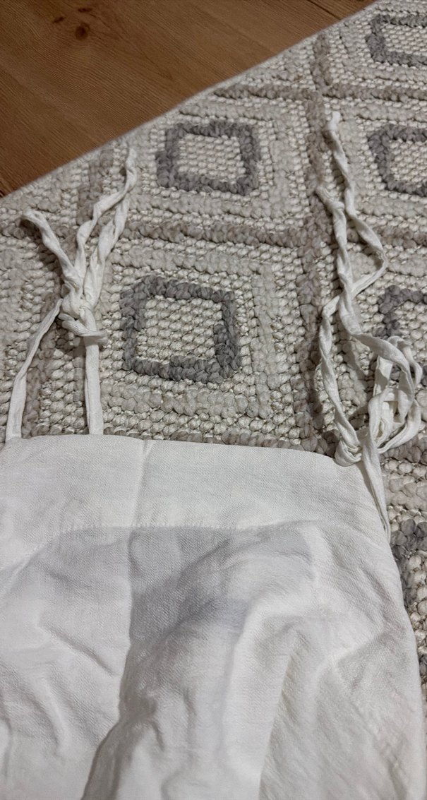 Beyaz Düz Büzgülü Elbise - Görsel 2