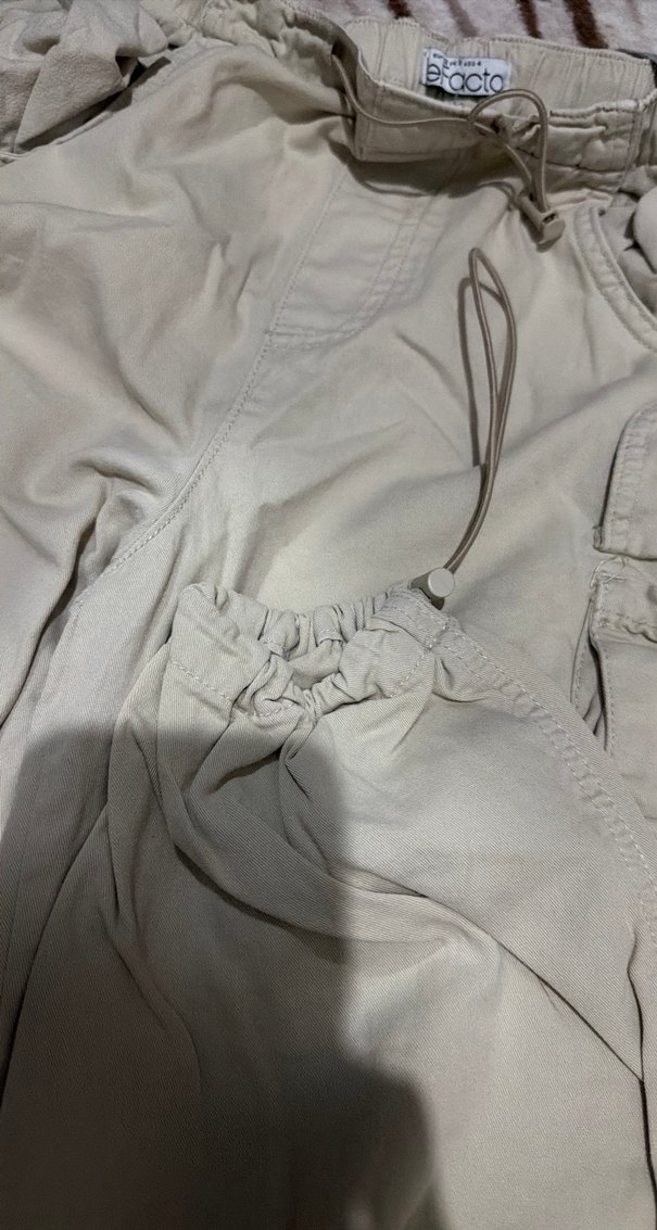 Kadın Bej Paraşüt Bol Kesim Kemerli Pantolon - Görsel 3